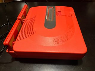 Sharp Twin Famicom Roja