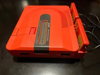 Sharp Twin Famicom Roja