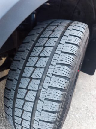 Llanta Black Rhino 17" 5x120 Volkswagen