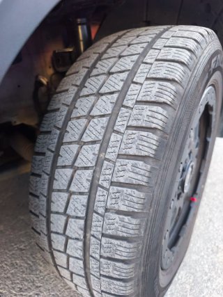 Llanta Black Rhino 17" 5x120 Volkswagen
