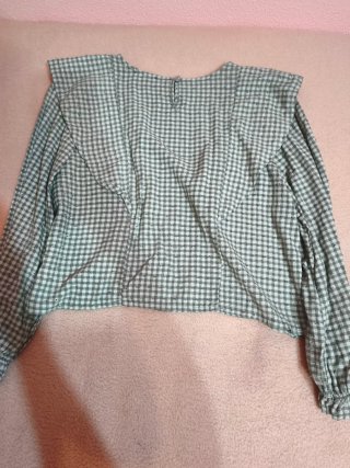 Blusa cuadros verde y blanca