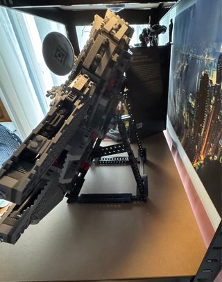 Lego Star Wars Millennium Falcon 7965 (2011)
