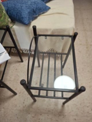 Mesitas de noche forja y cristal