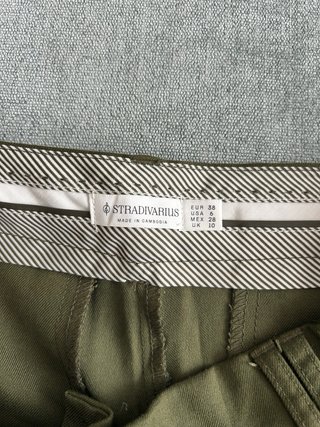 Conjunto pantalón y chaleco verde oliva