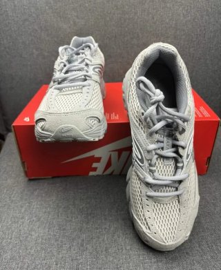 Zapatillas Nike Air Moto 2K Grises
