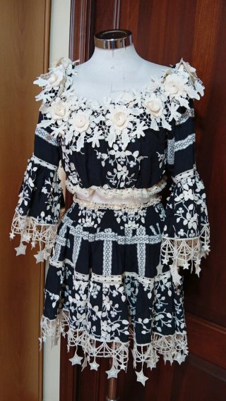 ANTICA SARTORIA Vestito Nero Pizzo Bianco