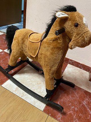 Caballito de peluche balancín