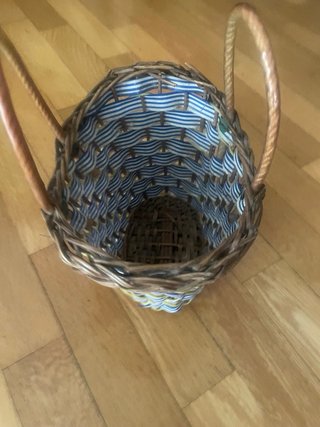 Cesta vintage mimbre y plástico