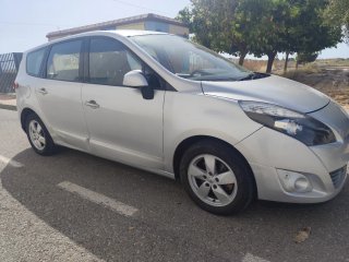 Renault Grand Scenic 2010