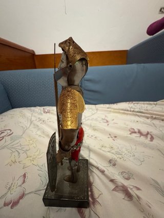 Figura Caballero Medieval con Armadura