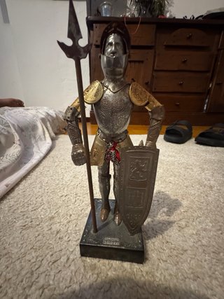 Figura Caballero Medieval con Armadura