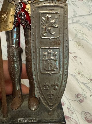 Figura Caballero Medieval con Armadura