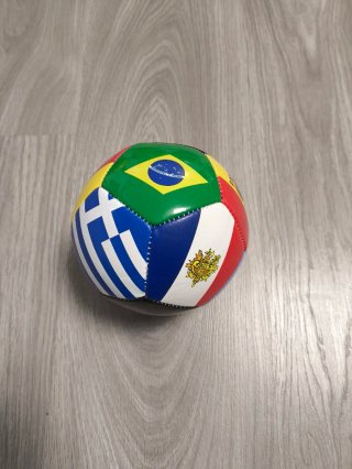 4 Balones Mundial Fútbol + 1 Pequeño