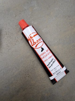 Crema nera per vScarpe Vintage EBANO Forze Armate.