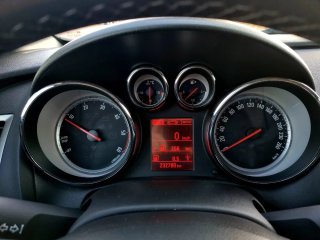 Opel Astra 2013