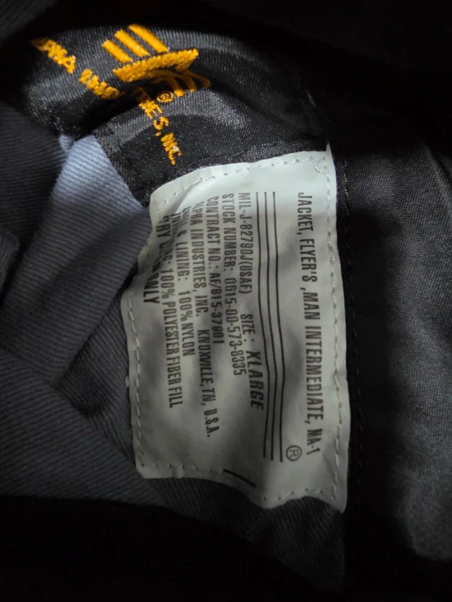Chaqueta Alpha Industries Negra Naranja