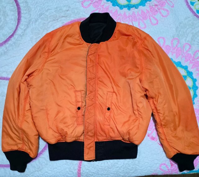 Chaqueta Alpha Industries Negra Naranja