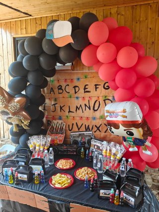 Decoración Fiesta Temática Stranger Things