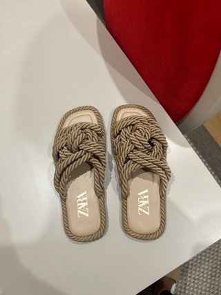 Sandalias Zara Beige Trenzadas