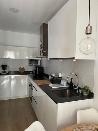 Piso de 2 habitaciones en perfecto estado.