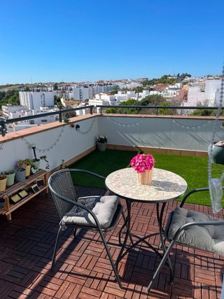 Piso de 2 habitaciones en perfecto estado.