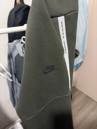 Nike Tech Fleece Reflective Verde Original XL Niño