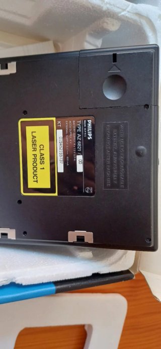 Philips Walkman CD Player Negro y cassette adaptad