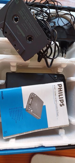 Philips Walkman CD Player Negro y cassette adaptad