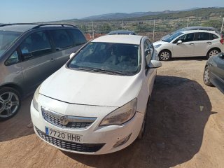Opel Astra 2011