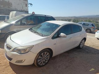 Opel Astra 2011