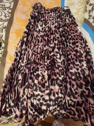 Falda plisada animal print