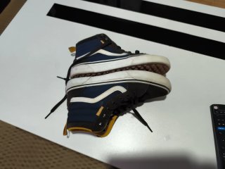 Zapatillas Vans Altas , marrón y dorado
