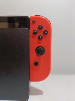 ¡BUEN ESTADO! Nintendo Switch con accesorios