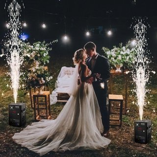 Máquina de Chispas Frías, Controlador de Fuegos Artificiales de 700W, Altura Ajustable de 6.6-16.4ft, con Sistema DMX Avanzado, Pantalla LED, Mango Portátil, Aleación de Aluminio de Alta Resistenc...