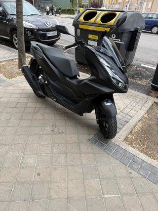 Honda PCX 125 2023 Negra
