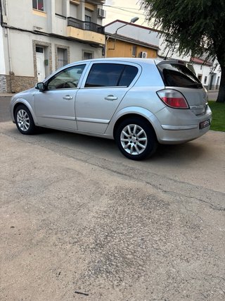 Opel Astra 2007