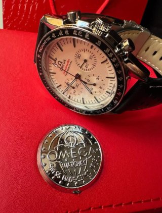 Caja Omega y bolsa + regalo reloj omega Speedmaste