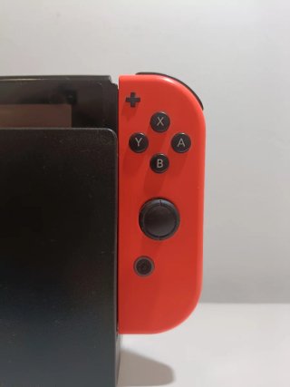 ¡EN BUEN ESTADO! Nintendo Switch con accesorios