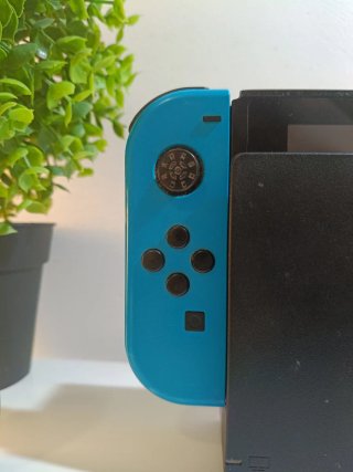 ¡EN BUEN ESTADO! Nintendo Switch con accesorios