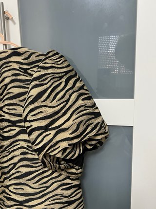 Blusa H&M nueva estampado cebra