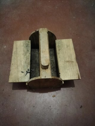Caja Limpiador de Calzado Antigua