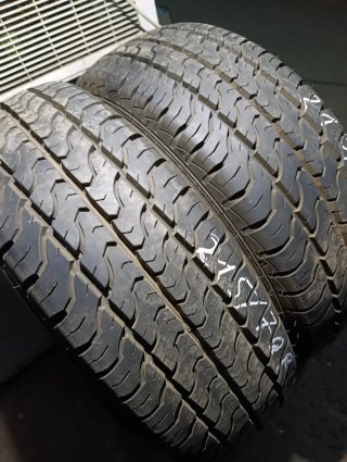 Dunlop 215/70R15C 109/107S Neumático