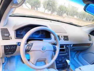 Volvo XC90 2004