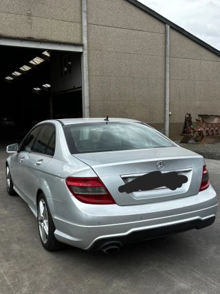 Mercedes-Benz c200 2009