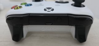 Xbox One S 1TB + Devil May Cry 5
