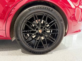 Porsche Cayenne Coupé GTS 2025