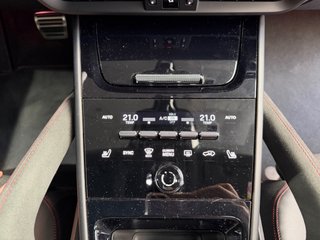 Porsche Cayenne Coupé GTS 2025