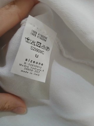 Blusa blanca Size One talla única