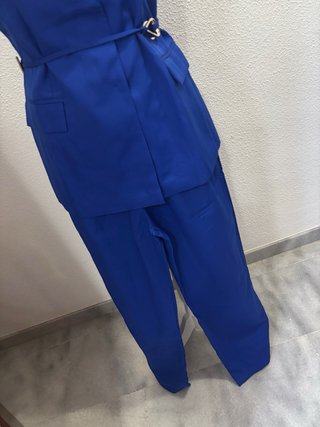 Traje chaleco y pantalón azul