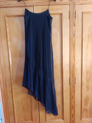 Vestido de fiesta negro y azul